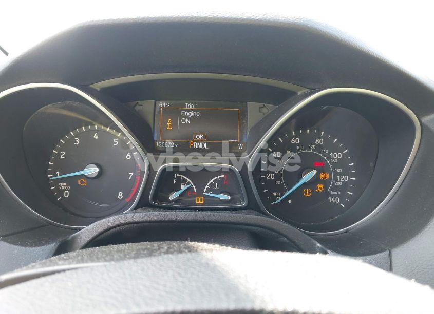 Photo 7 of 2015 Ford Focus SE (VIN 1FADP3K25FL374727)