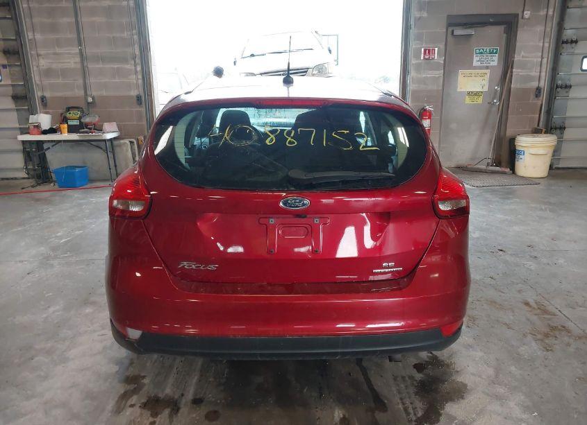 Photo 17 of 2016 Ford Focus SE (VIN 1FADP3K25GL220522)