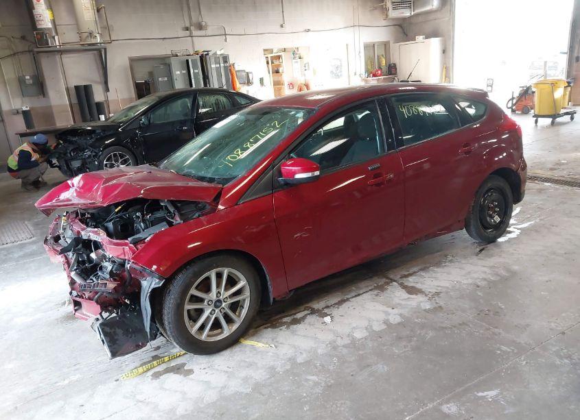 Photo 2 of 2016 Ford Focus SE (VIN 1FADP3K25GL220522)