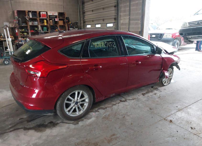Photo 4 of 2016 Ford Focus SE (VIN 1FADP3K25GL220522)