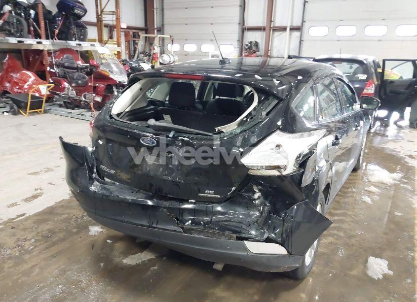 Photo 6 of 2016 Ford Focus SE (VIN 1FADP3K25GL223131)