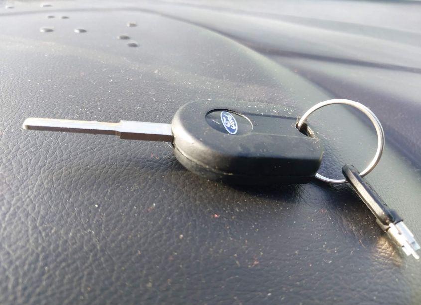 Photo 11 of 2016 Ford Focus SE (VIN 1FADP3K25GL242021)