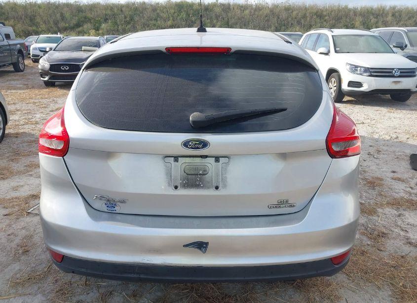 Photo 16 of 2016 Ford Focus SE (VIN 1FADP3K25GL242021)