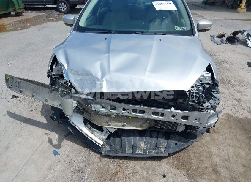 Photo 6 of 2016 Ford Focus SE (VIN 1FADP3K25GL266254)
