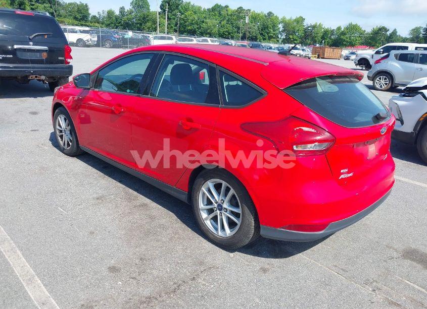 Photo 3 of 2016 Ford Focus SE (VIN 1FADP3K25GL269395)