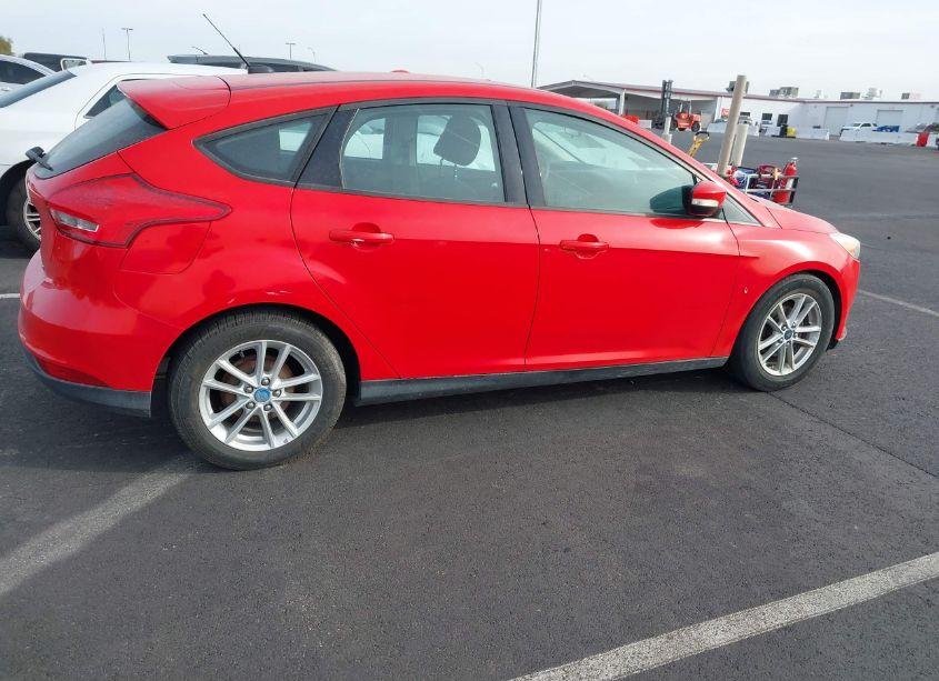 Photo 6 of 2016 Ford Focus SE (VIN 1FADP3K25GL286634)