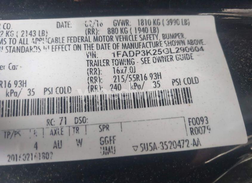 Photo 9 of 2016 Ford Focus SE (VIN 1FADP3K25GL290604)