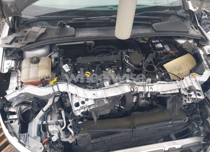 Photo 10 of 2016 Ford Focus SE (VIN 1FADP3K25GL309264)