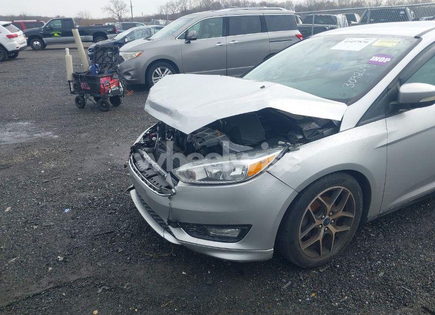 Photo 15 of 2016 Ford Focus SE (VIN 1FADP3K25GL309264)