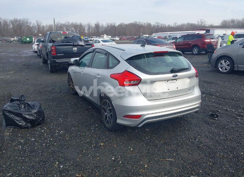Photo 3 of 2016 Ford Focus SE (VIN 1FADP3K25GL309264)