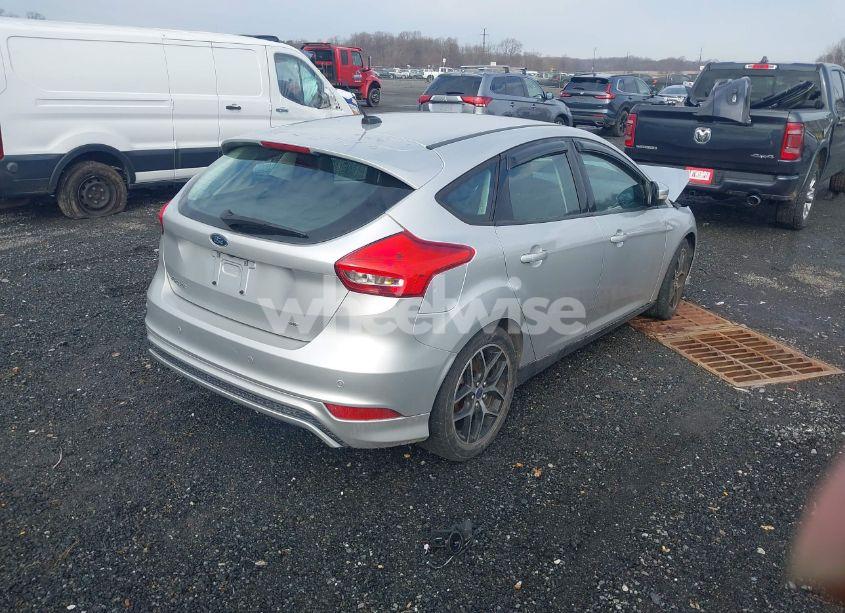 Photo 4 of 2016 Ford Focus SE (VIN 1FADP3K25GL309264)
