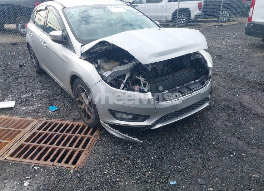 Photo 6 of 2016 Ford Focus SE (VIN 1FADP3K25GL309264)