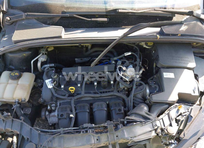 Photo 10 of 2016 Ford Focus SE (VIN 1FADP3K25GL325979)