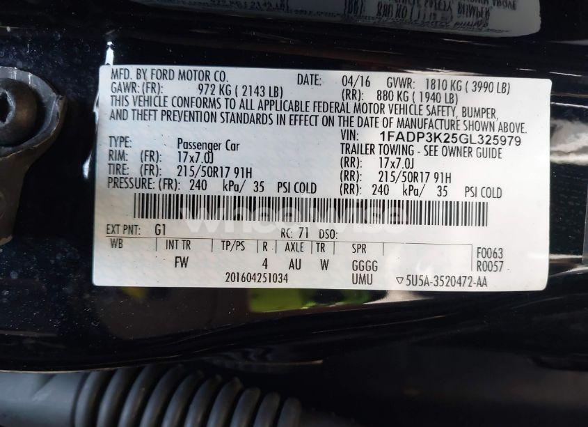 Photo 9 of 2016 Ford Focus SE (VIN 1FADP3K25GL325979)