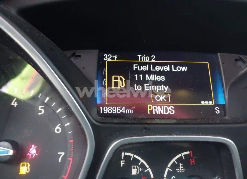 Photo 15 of 2016 Ford Focus SE (VIN 1FADP3K25GL325982)