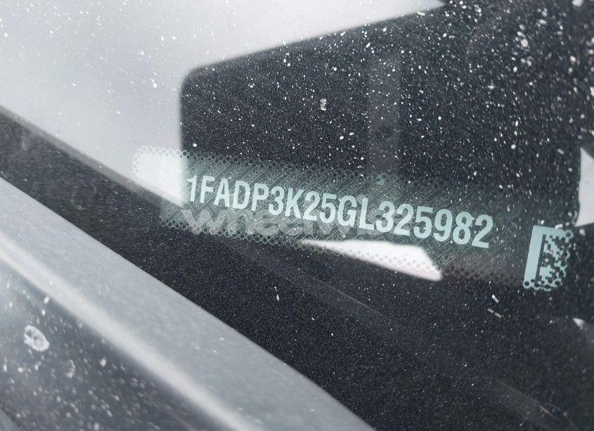 Photo 9 of 2016 Ford Focus SE (VIN 1FADP3K25GL325982)