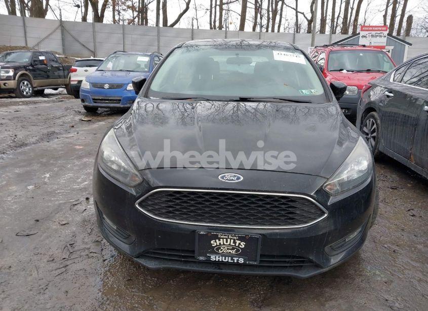 Photo 17 of 2016 Ford Focus SE (VIN 1FADP3K25GL326114)