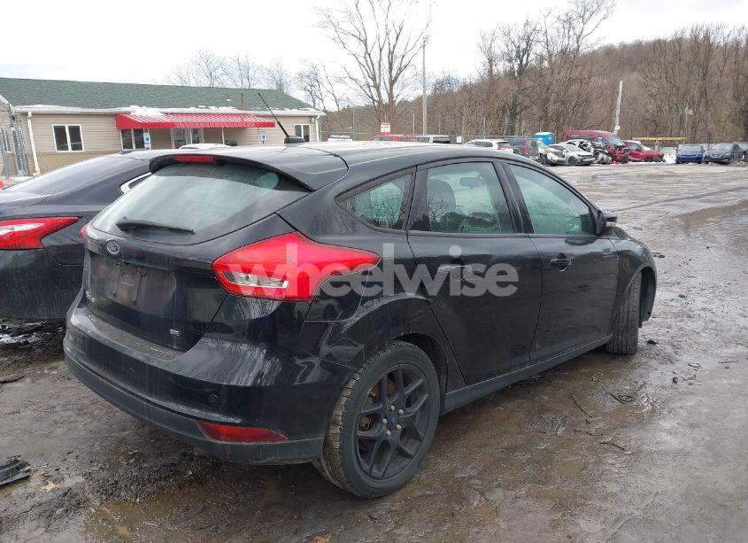Photo 4 of 2016 Ford Focus SE (VIN 1FADP3K25GL326114)