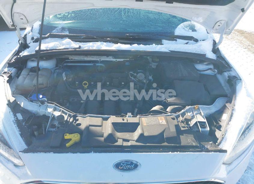 Photo 10 of 2016 Ford Focus SE (VIN 1FADP3K25GL368931)