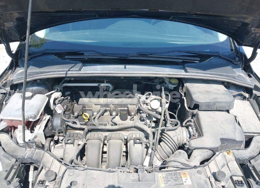 Photo 10 of 2016 Ford Focus SE (VIN 1FADP3K25GL375443)