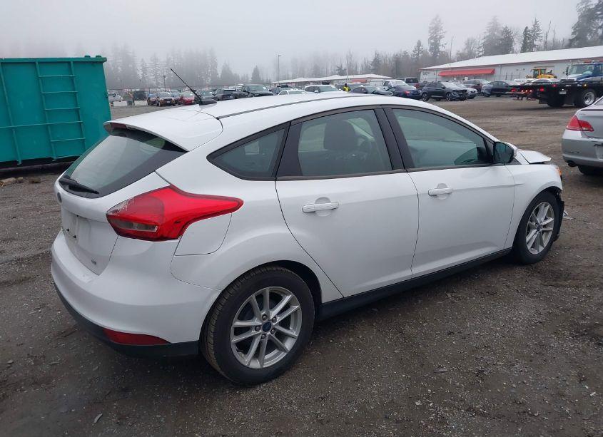 Photo 4 of 2016 Ford Focus SE (VIN 1FADP3K25GL388225)