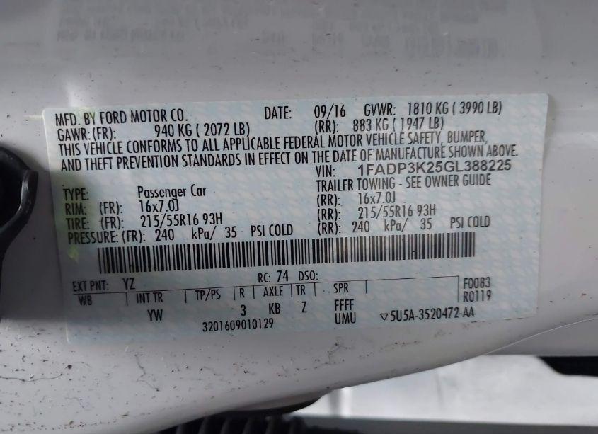 Photo 9 of 2016 Ford Focus SE (VIN 1FADP3K25GL388225)