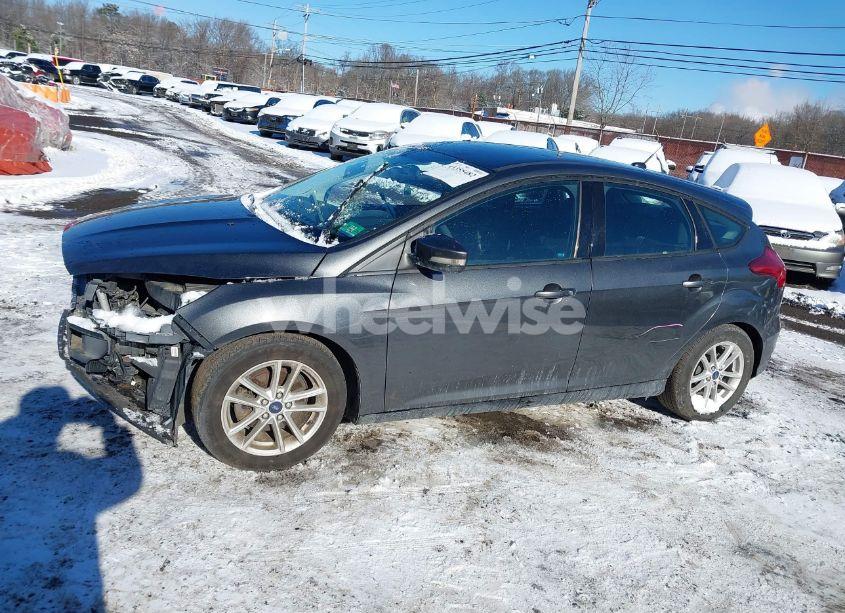 Photo 14 of 2016 Ford Focus SE (VIN 1FADP3K25GL406464)