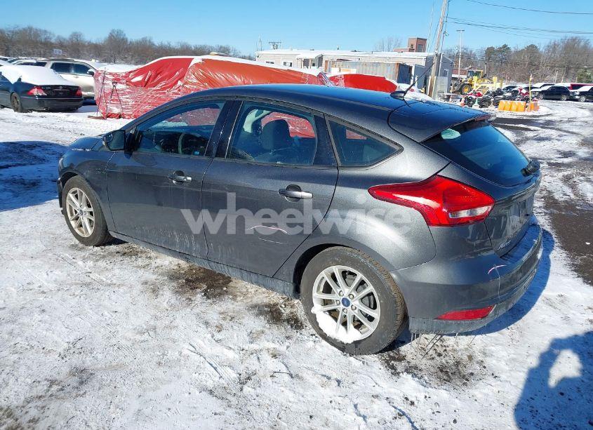 Photo 3 of 2016 Ford Focus SE (VIN 1FADP3K25GL406464)