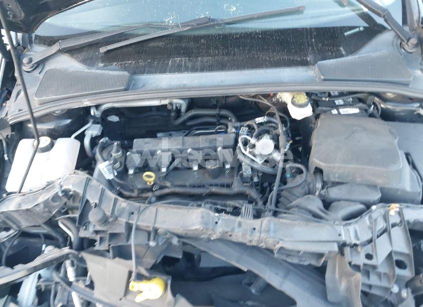 Photo 10 of 2017 Ford Focus SE (VIN 1FADP3K25HL202300)