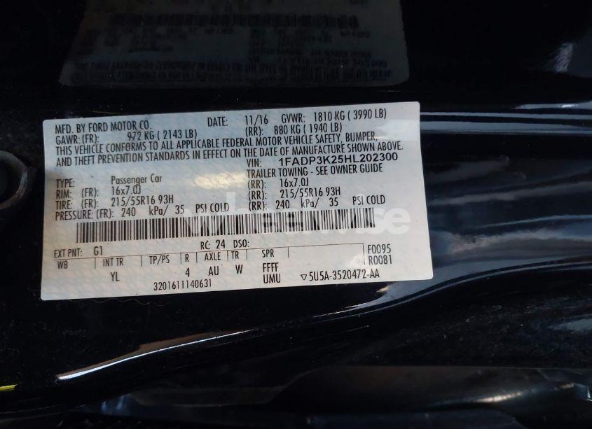 Photo 9 of 2017 Ford Focus SE (VIN 1FADP3K25HL202300)