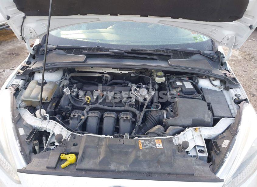 Photo 10 of 2017 Ford Focus SE (VIN 1FADP3K25HL214608)