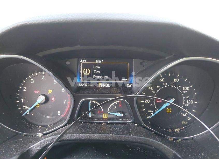 Photo 7 of 2017 Ford Focus SE (VIN 1FADP3K25HL214608)