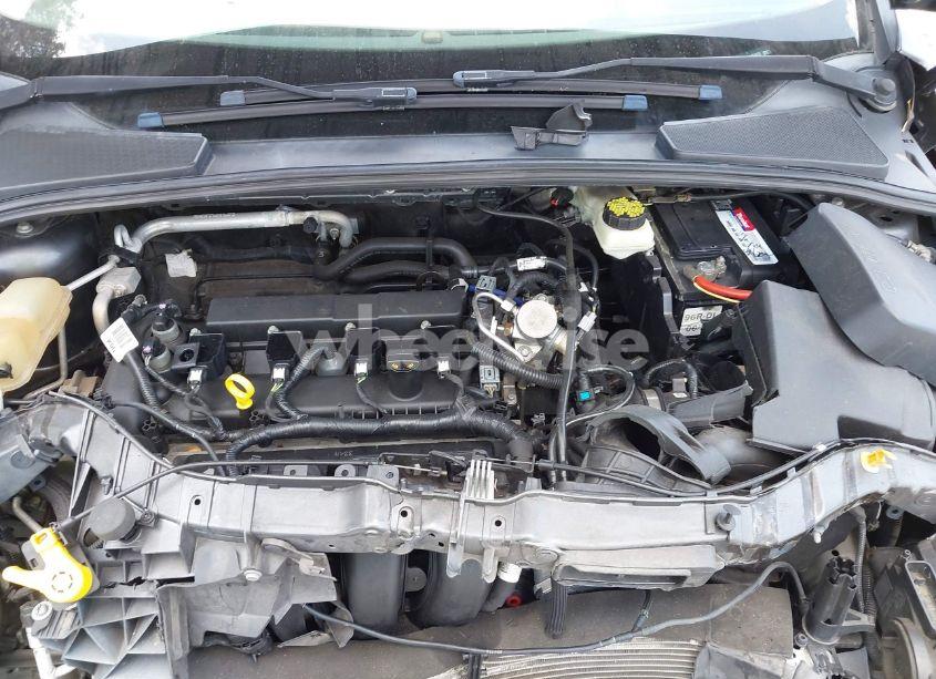 Photo 10 of 2017 Ford Focus SE (VIN 1FADP3K25HL216973)