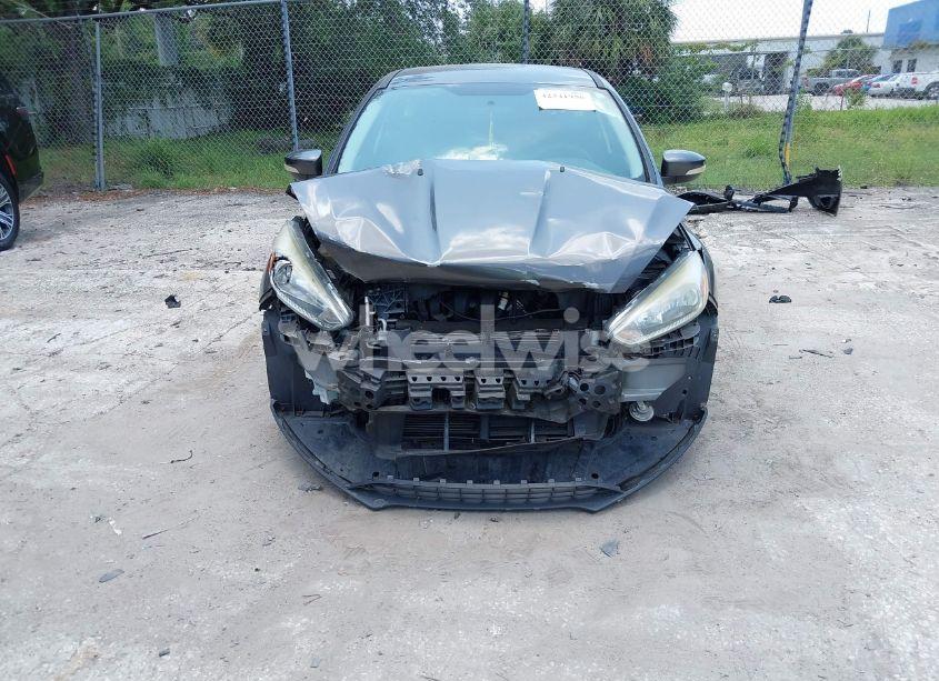 Photo 6 of 2017 Ford Focus SE (VIN 1FADP3K25HL216973)