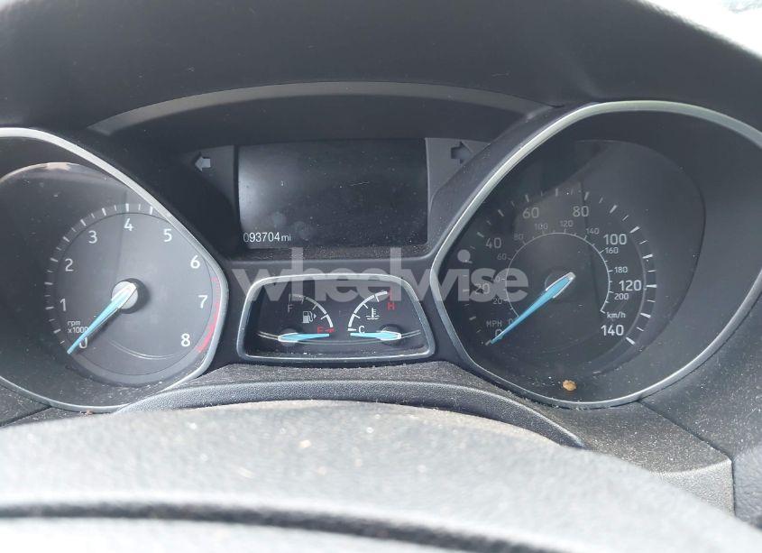 Photo 7 of 2017 Ford Focus SE (VIN 1FADP3K25HL216973)