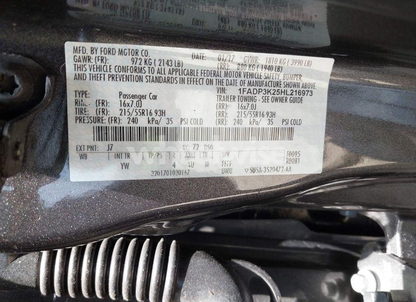 Photo 9 of 2017 Ford Focus SE (VIN 1FADP3K25HL216973)