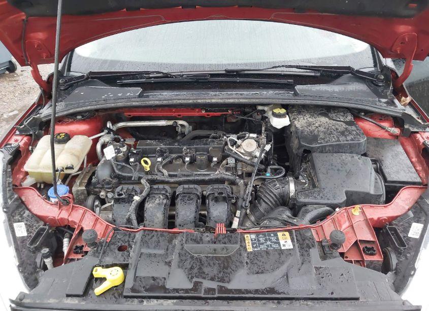 Photo 10 of 2018 Ford Focus SE (VIN 1FADP3K25JL252099)