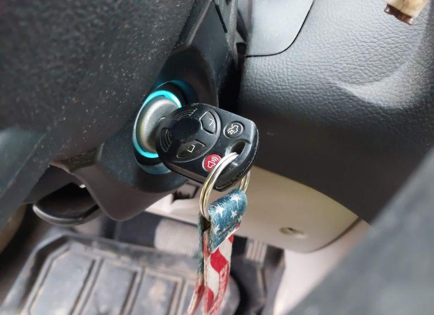 Photo 11 of 2018 Ford Focus SE (VIN 1FADP3K25JL252099)