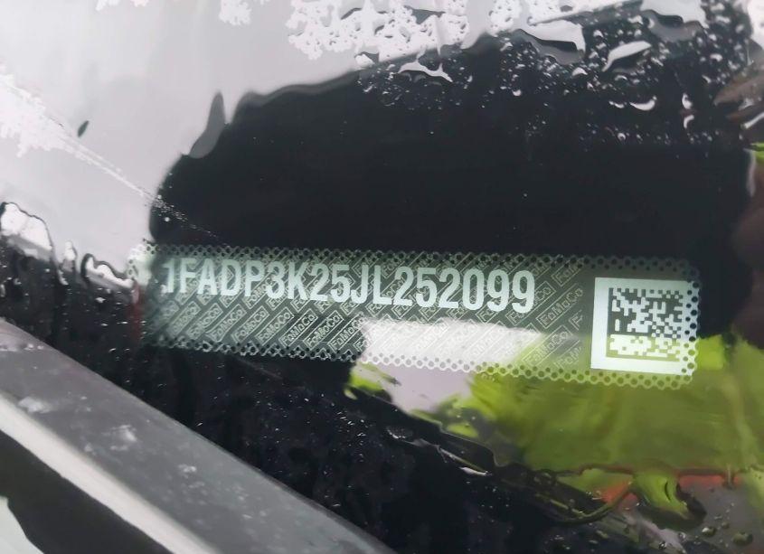 Photo 9 of 2018 Ford Focus SE (VIN 1FADP3K25JL252099)