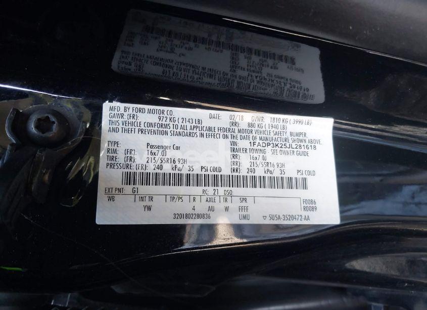 Photo 9 of 2018 Ford Focus SE (VIN 1FADP3K25JL281618)