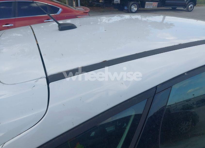 Photo 17 of 2018 Ford Focus SE (VIN 1FADP3K25JL295454)