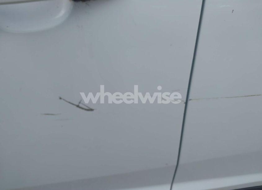 Photo 6 of 2018 Ford Focus SE (VIN 1FADP3K25JL295454)