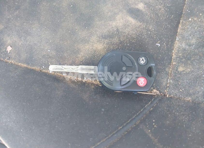 Photo 11 of 2018 Ford Focus SE (VIN 1FADP3K25JL315752)