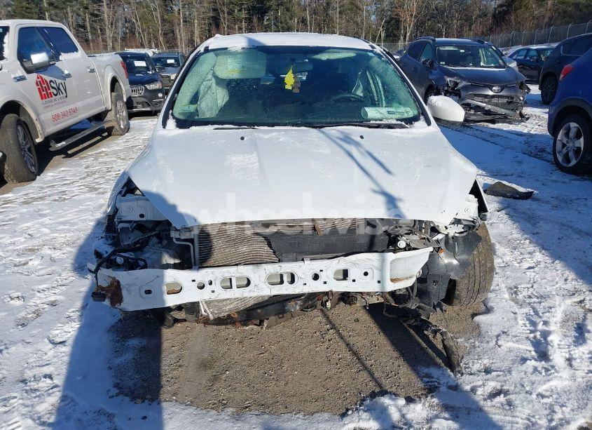 Photo 13 of 2018 Ford Focus SE (VIN 1FADP3K25JL315752)