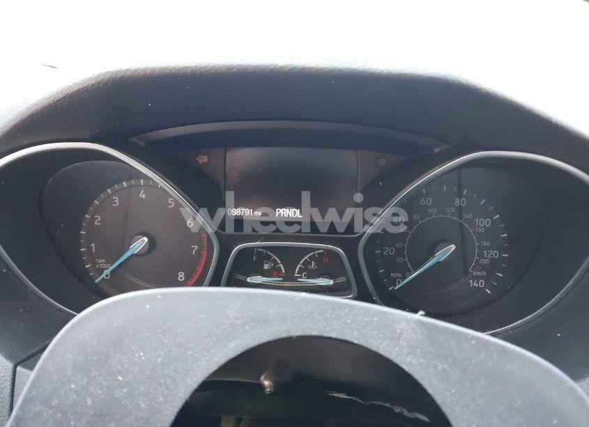 Photo 7 of 2018 Ford Focus SE (VIN 1FADP3K25JL315752)