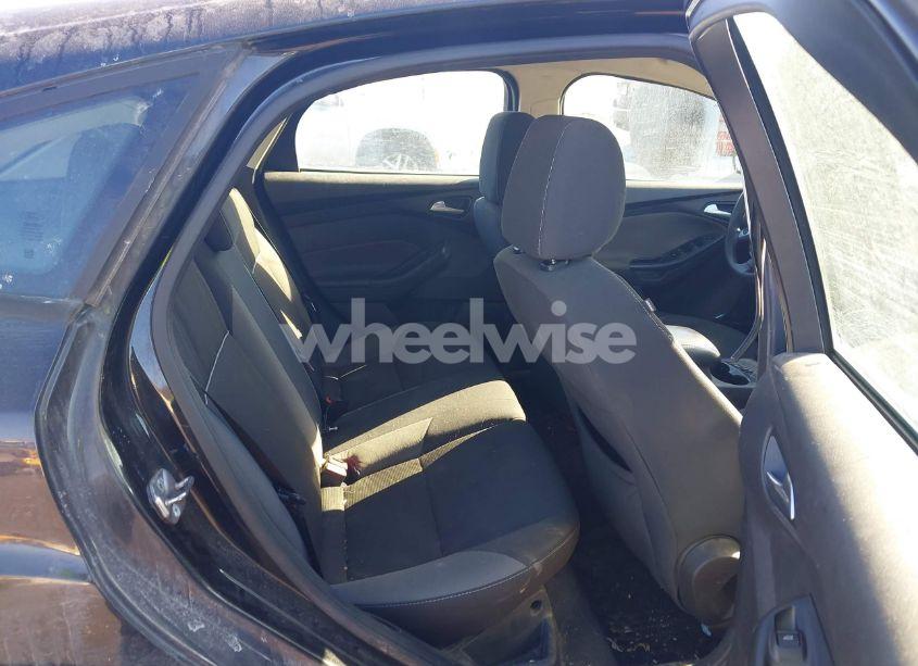 Photo 8 of 2013 Ford Focus SE (VIN 1FADP3K26DL119775)