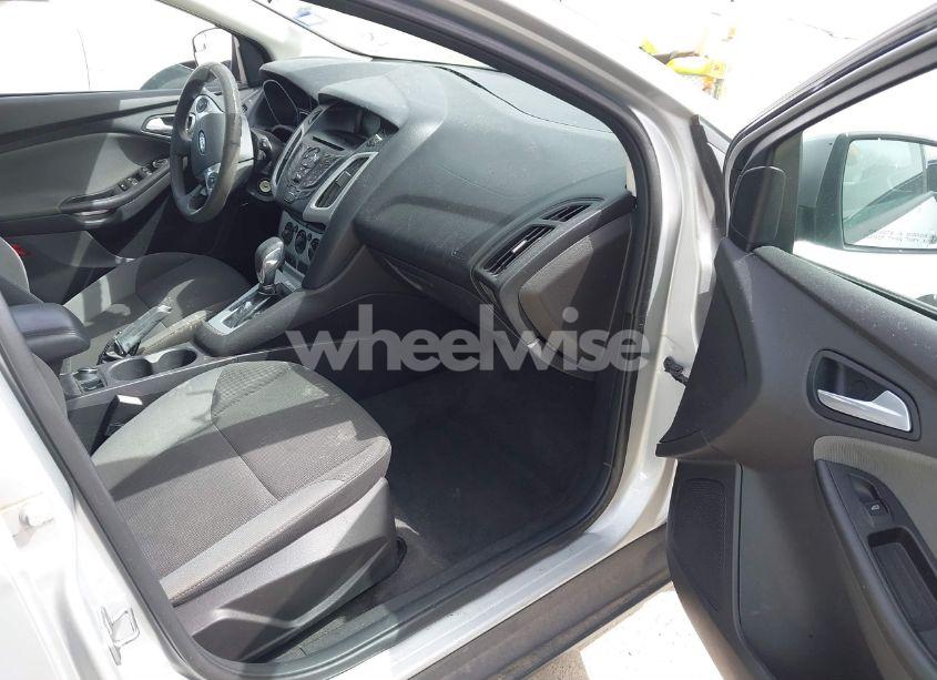 Photo 5 of 2013 Ford Focus SE (VIN 1FADP3K26DL139623)