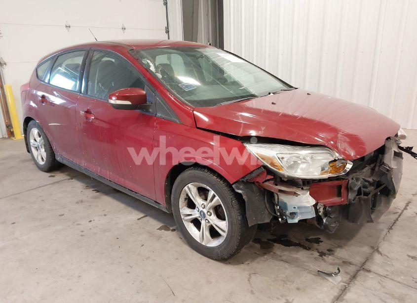 2013 Ford Focus SE (VIN 1FADP3K26DL145065) main photo