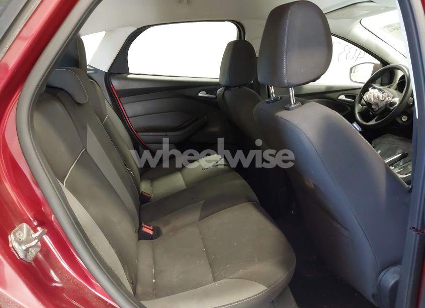 Photo 8 of 2013 Ford Focus SE (VIN 1FADP3K26DL145065)