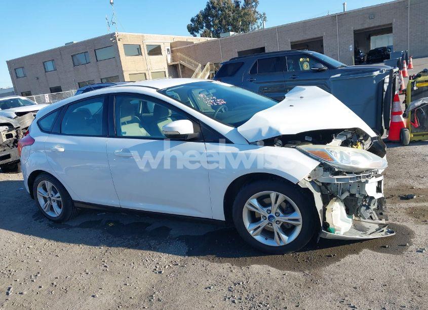 Photo 14 of 2013 Ford Focus SE (VIN 1FADP3K26DL145406)